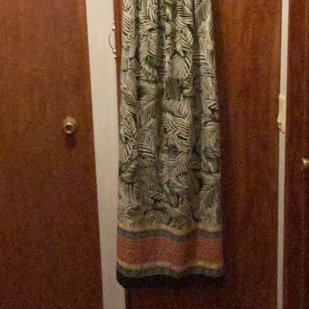 Sundress - Picture 3 of 4